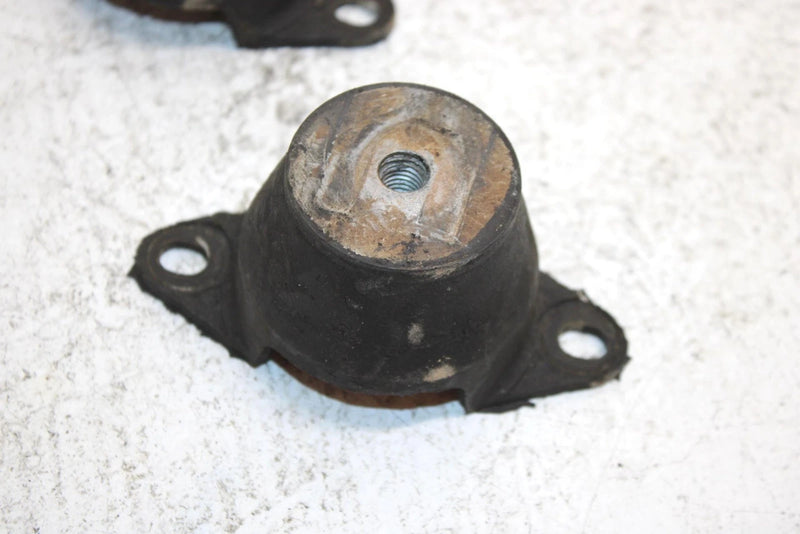 97 Arctic Cat Tigershark Monte Carlo Oem Engine Mount Dampner Pair 0608-157 JA12