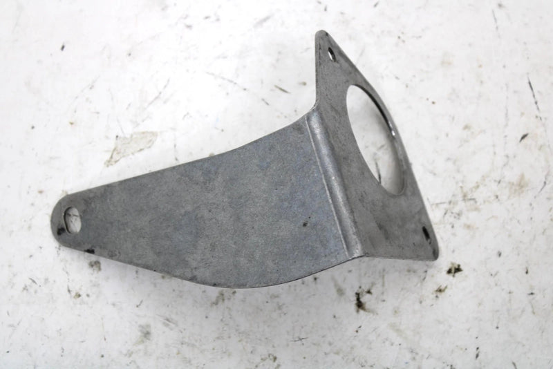 1994 Yamaha Vmax 600 St Oem Left Oil Tank Bracket 8AB-2193E-00-00 Q5541