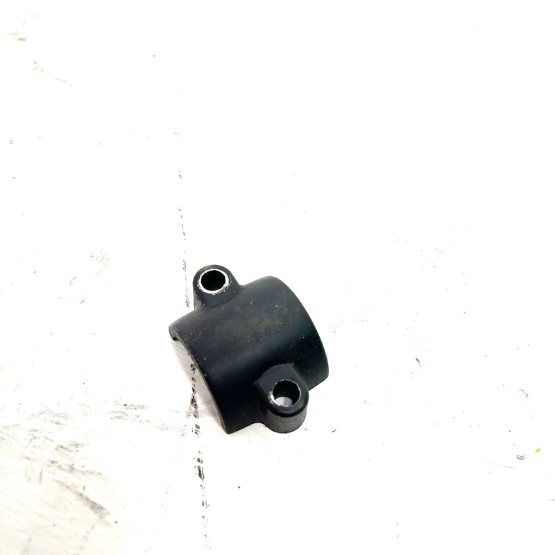 86-95 Yamaha Moto 4 OEM Lower Lever Holder 4V4-82913-00-00 Q6812