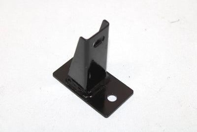 1998 Polaris Xpress 300 Oem Lower Engine Mounting Bracket 1040532-067 Q3016