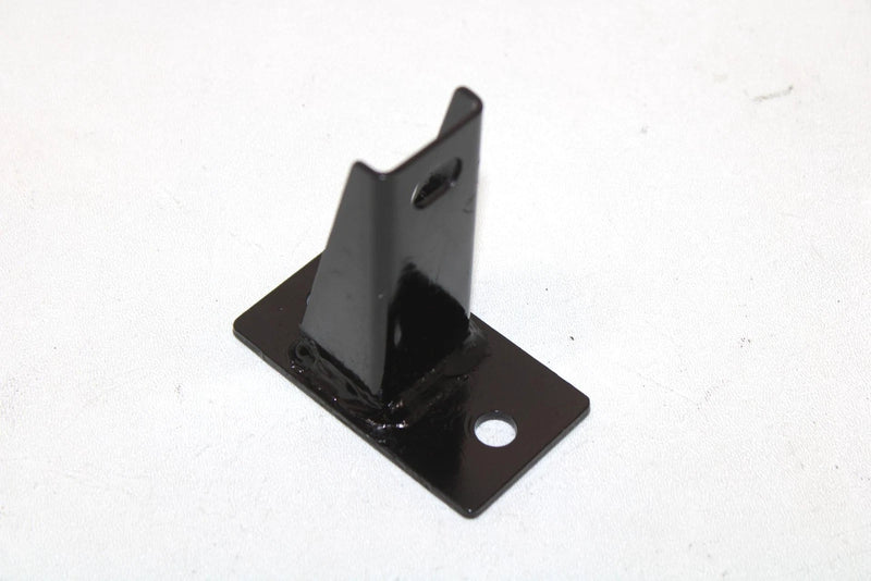 1998 Polaris Xpress 300 Oem Lower Engine Mounting Bracket 1040532-067 Q3016