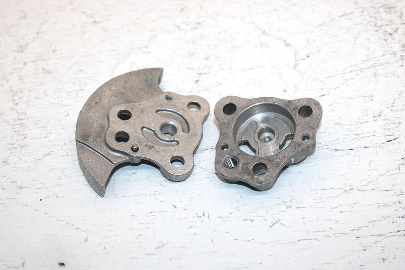 1986 Yamaha  Moto 4 Oem Oil Pump Case 21V-13300-00-00 AY7