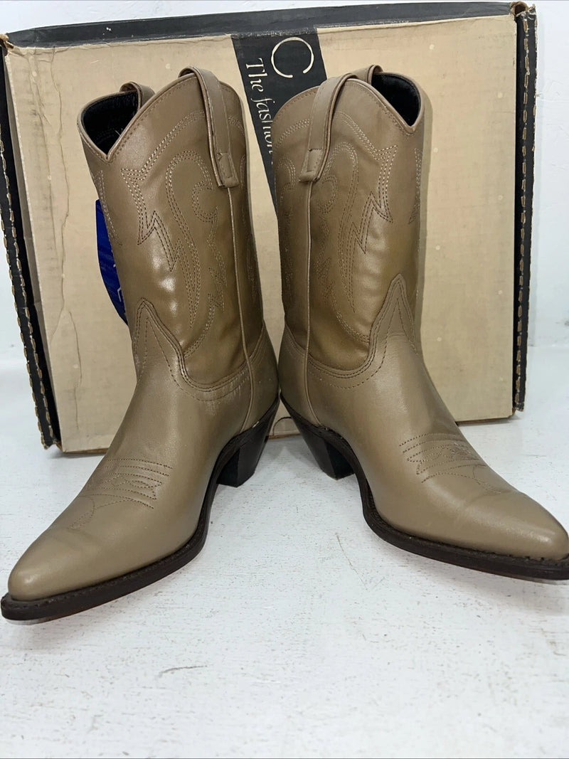 New Women’s Brown Capezio Cowboy Boots. L 295 7 M. 18-91
