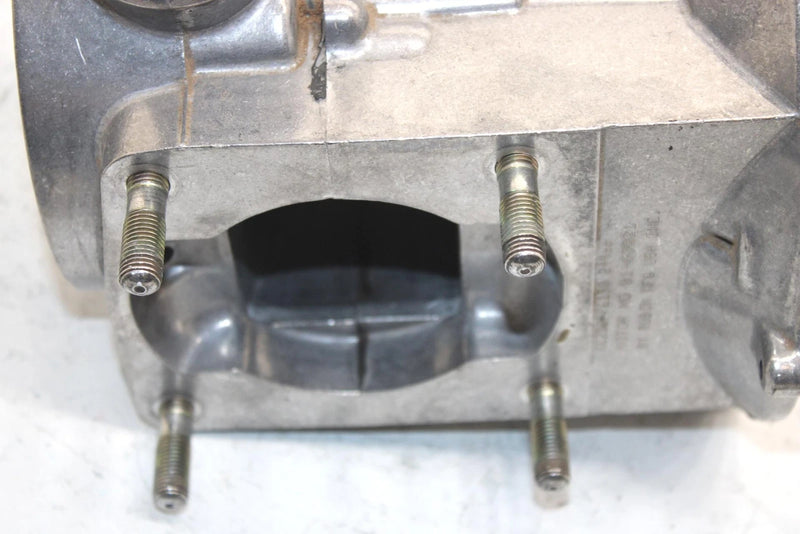 01 Polaris Trail Blazer  Oem Crankcase 3087048 AP1