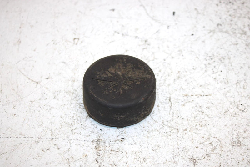 2002 Polaris Magnum 325 Oem Swingarm Pivot Cap Pair 5411532 AP151