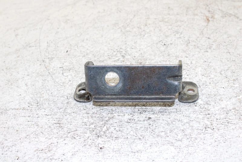 1999 Yamaha Vmax 600 Sx Oem Rear Upper Right Motor Mount 8CH-21425-00-00 SY5