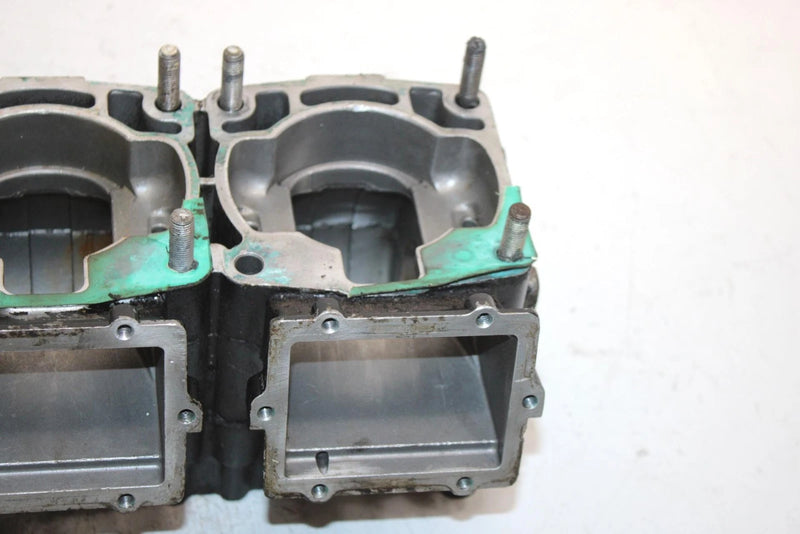 2002 Polaris Virage Oem Crankcase 2201562 JP32