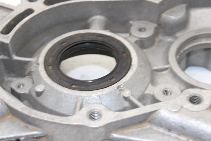 2000 Polaris Xplorer 400 Oem Left Crankcase Half 3086740 AP200