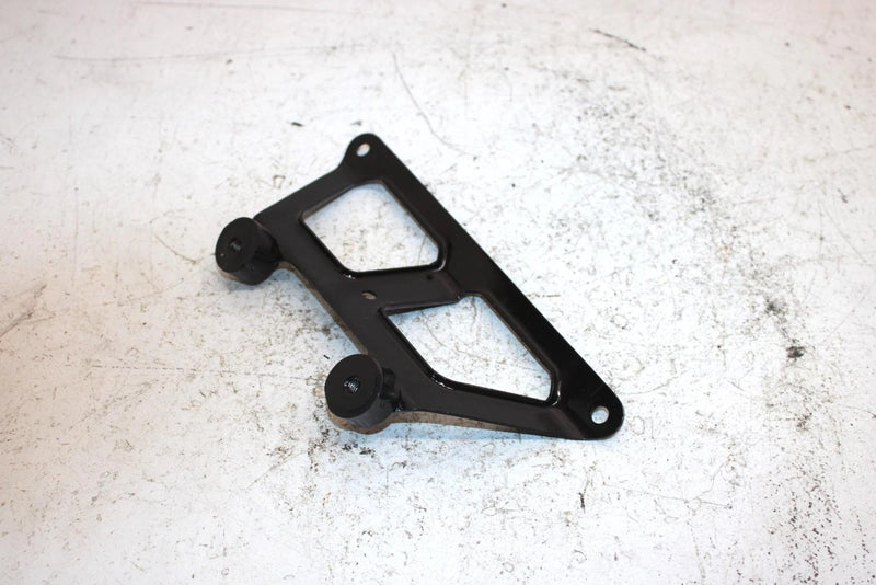2002 Polaris Magnum 325 Oem Top Oil Cooler Bracket 5245416-067 AP151