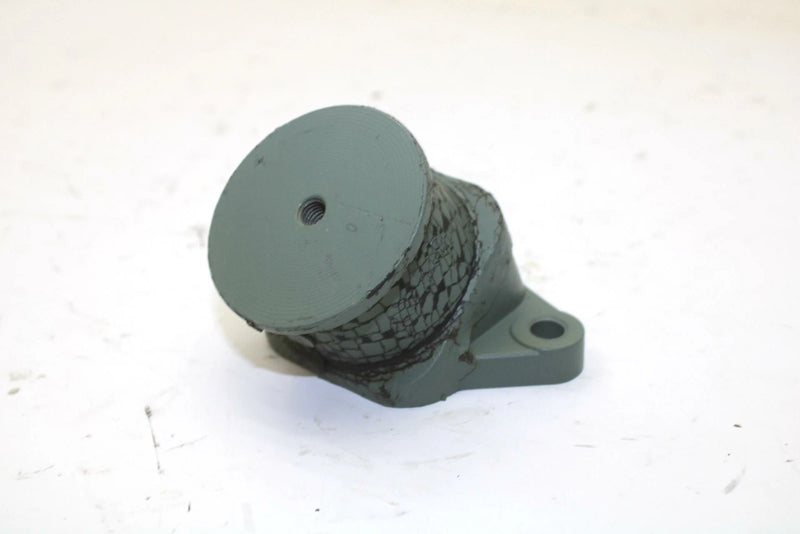 Yamaha OEM Rubber Engine Mount 63M-44517-01-94 Q4153