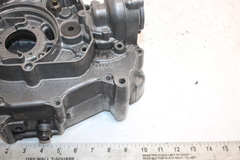 1987 Yamaha  Badger Yfm80t Oem Crankcase 2FJ-15100-00-00 AY9