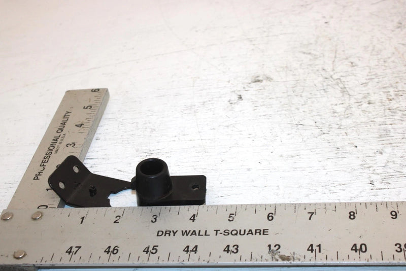 1996 Polaris 500 Oem Rope Guide W/Bracket 543385 5222687-067 Q4090