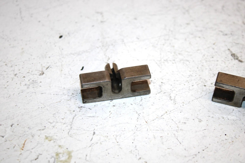 01 Arctic Cat Zr 600 Efi Oem Exhaust Valve Stopper Pair 3005-655 SAS12