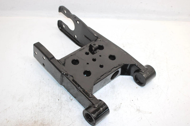2000 Polaris Magnum 325 Oem Rear Swingarm 1541323 AP65