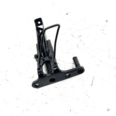 1988 Yamaha Moto 4 OEM Right Foot Peg 1YW-27421-00-00 AY57