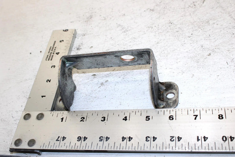 1999 Yamaha Vmax 600 Sx Oem Rear Upper Right Motor Mount 8CH-21425-00-00 SY5