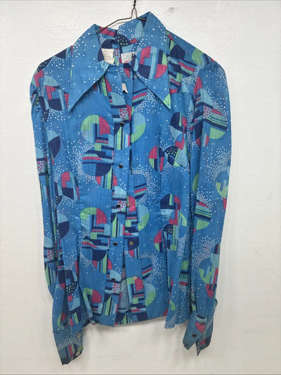 New Women’s Tem Tex Multicolor Design Long Sleeve Pearl Snap Size 32 MM-60