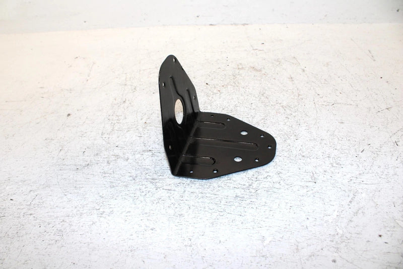 1995 Yamaha Vmax 600 Le Oem Skid Bracket Set 8CL-21910-00-00 SY21