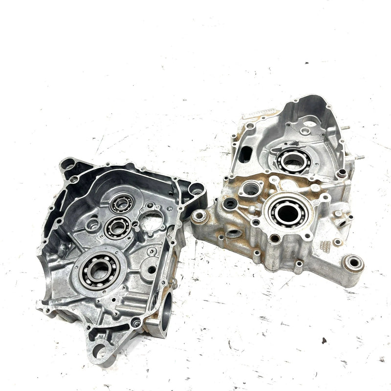 89-01 Suzuki Quadrunner 160 OEM Crankcase 11301-35861 AS30
