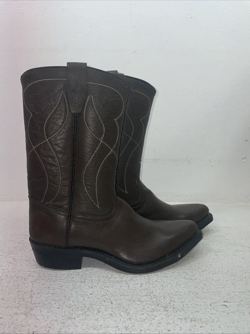 New Youth Brown Texas Brand Cowboy Boots. 4211 5 D. 2-139
