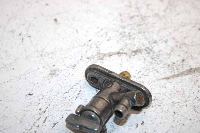 90 Yamaha Exciter Oem Petcock 84M-1249A-00-00 SY3