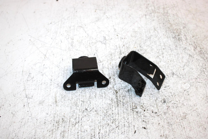 1998 Honda Foreman Fourtrax Oem Fuel Tank Stay Set 17508-HM7-000 AH35