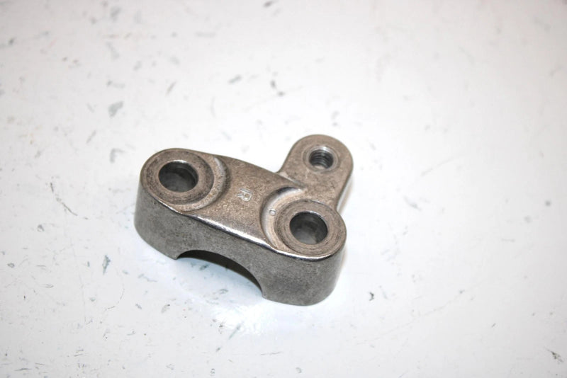 86 Honda Fourtrax 250 Trx250 A Oem Right Handlebar Clamp 53111-958-000 AH32