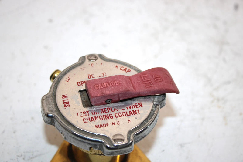 92 Polaris Classic Oem Filler Neck Pressure Cap 2511155 3083398 SP148
