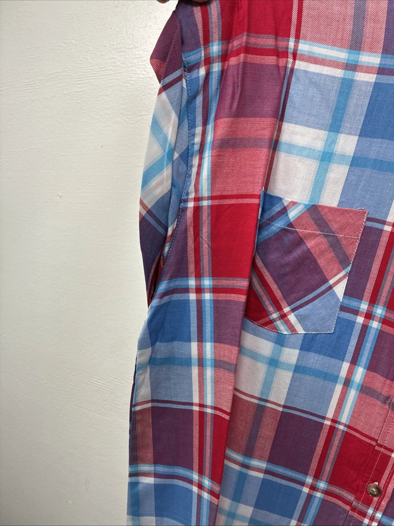 New Women’s Cumberland Red Blue Plaid short Sleeve Button Up Medium LL-51