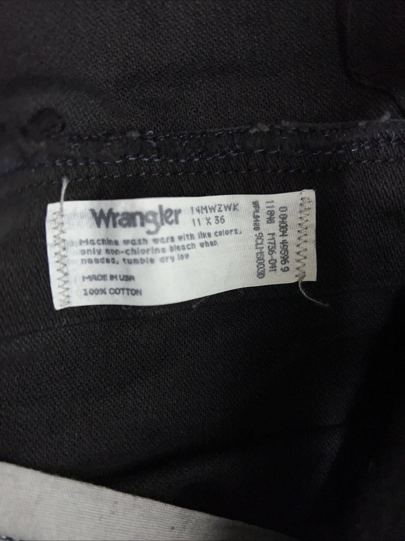 New Men’s Black Cowboy Cut Slim Fit Wrangler Jeans. 11x36 H-8