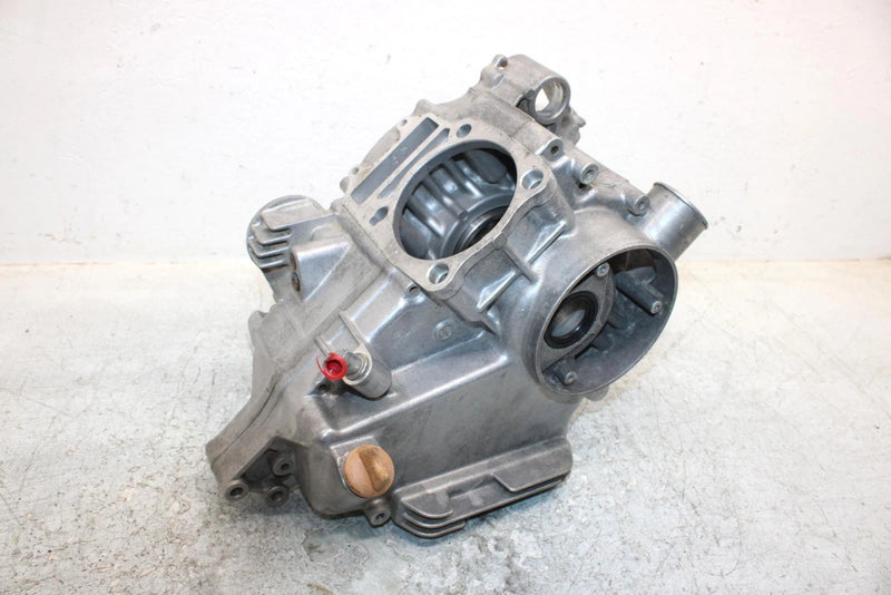 2000 Polaris Trail Boss Oem Crankcase 3086793 AP171