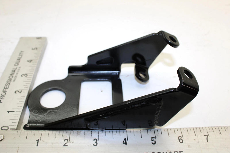 1990 Yamaha Phazer Ii Oem Engine Bracket 1 (P2480P) 8V0-21411-00-00 Q2664