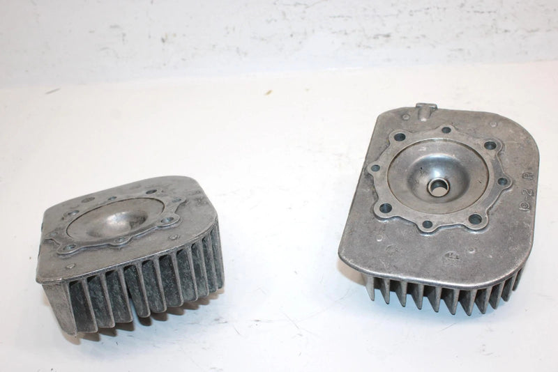 1988 Yamaha Phazer Oem Cylinder Head Set 8V0-11121-01-00 8V0-11111-01-00 SY26