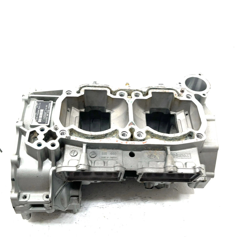 00-02 Sea-Doo GTX DI OEM Crankcase 290888532 JS5