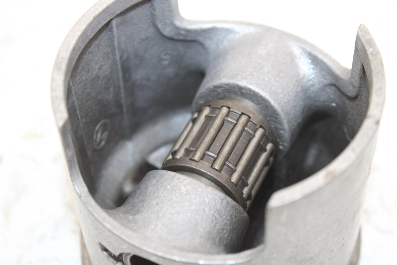 2000 Polaris Xplorer Oem 72mm Piston 3083942 AP177