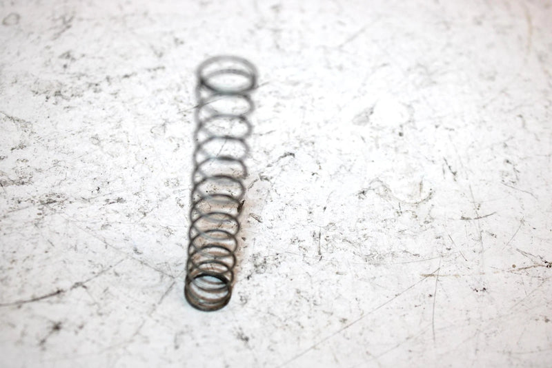 1986 Yamaha  Badger Yfm80s Oem Carburetor Spring 260-14131-00-00 AY8