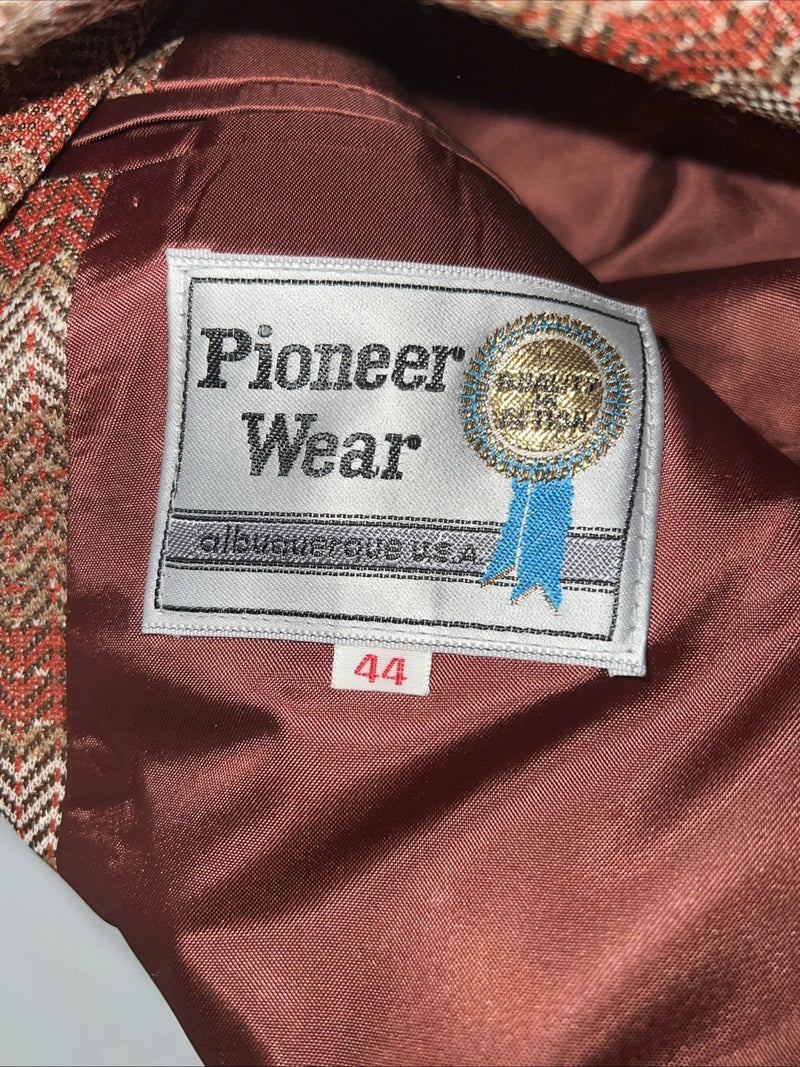 New Men’s Pioneer Wear Red Plaid Suit Jacket 44 #554 LL-608