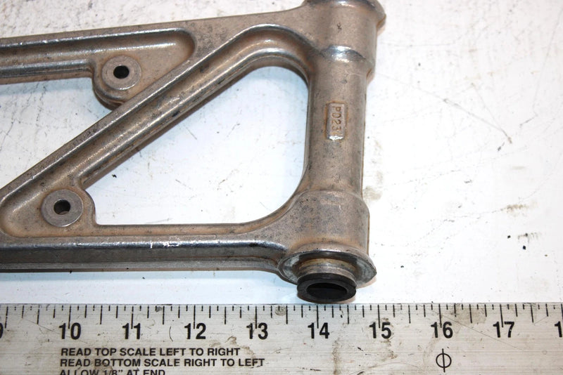 2004 Honda Fourtrax Rincon Oem Rear Lower A Arm 52330-HN8-000 AH2