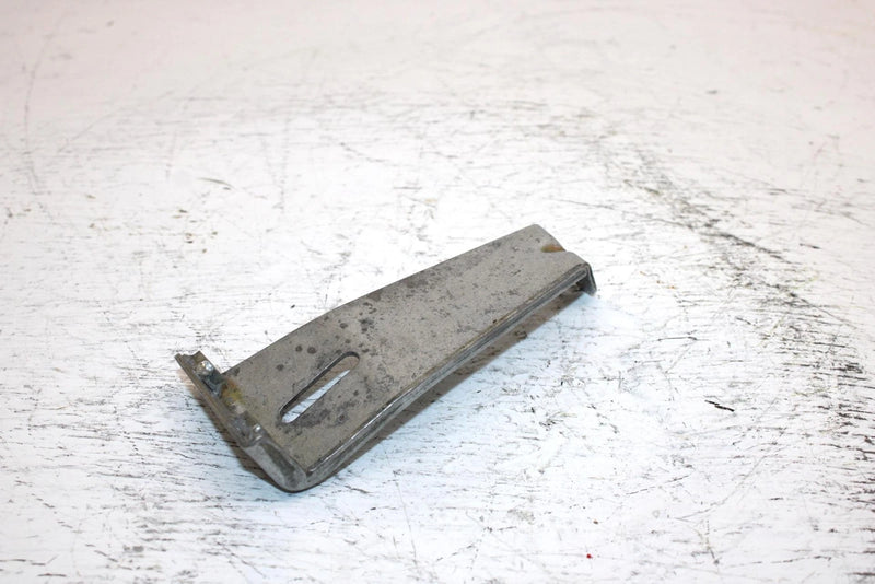 1994 Yamaha Vmax 600 Oem Oil Tank Bracket 8AB-2193F-01-00 SY25