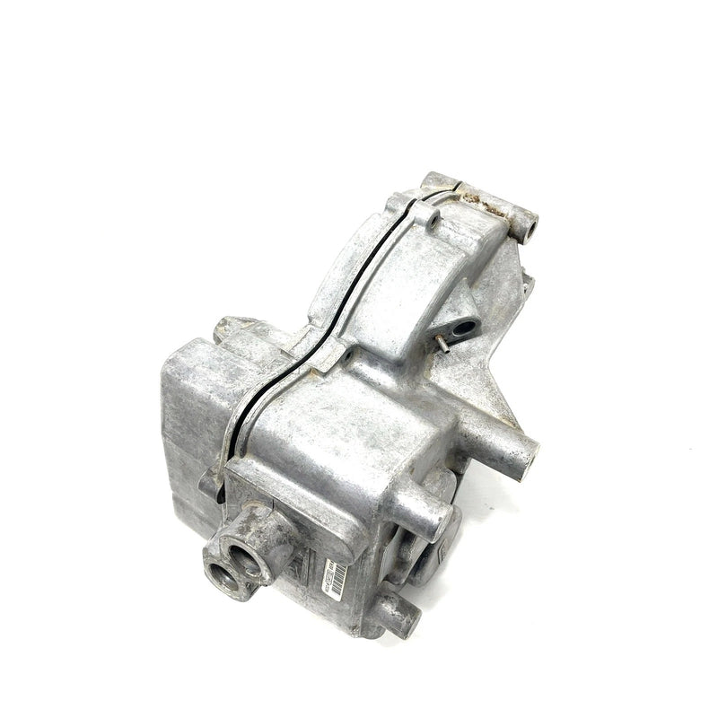 95-98 Polaris Magnum 425 4X4 OEM Transmission Case 3233002 3233003 AP250