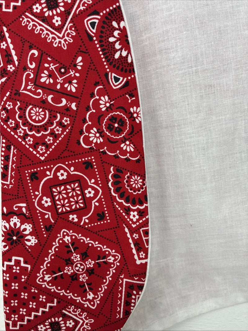 New Kids Kiddie Korral Red Western Design Sleeveless Vest Size Medium YY-33
