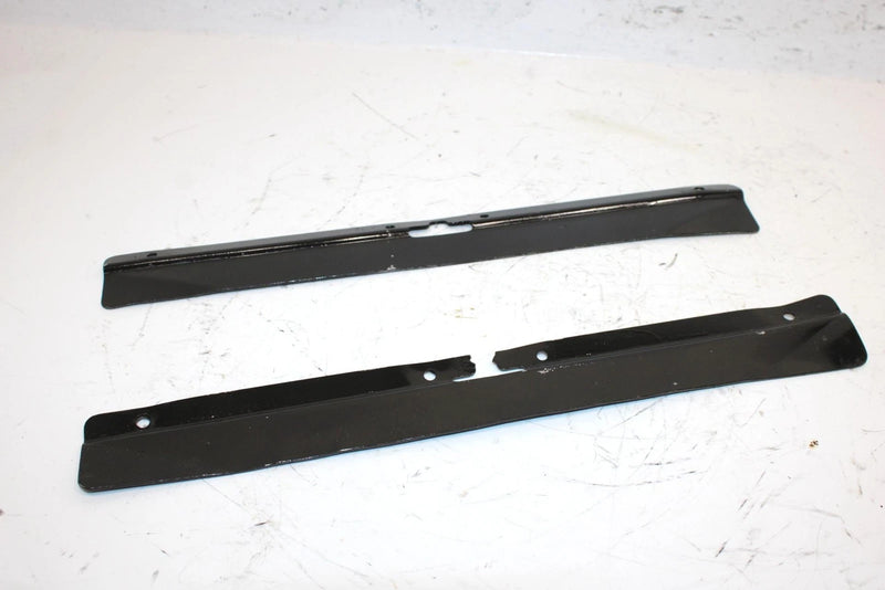 1998 Arctic Cat Zrt 600 Oem Rear Hood Guide Pair 0616-832 SA36