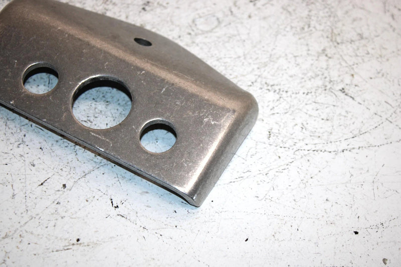 90 Yamaha Exciter Oem Front Lower Bracket 1 82M-21417-00-00 Q5184