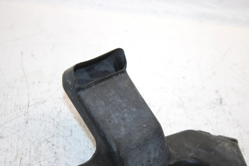 1993 Polaris 350l 4x4 Oem Clutch Air Outlet Duct 5431010 AP27