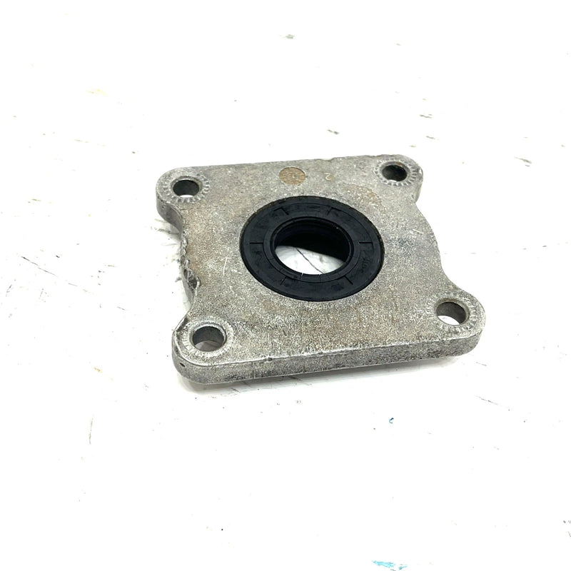 02-06 Polaris Sportsman 700 OEM Front Diff Input Cover 3234619 AP197