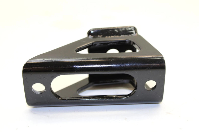 2002 Yamaha Sx Viper Oem Front Upper Right Motor Mount 8EK-21416-00-00 Q2514