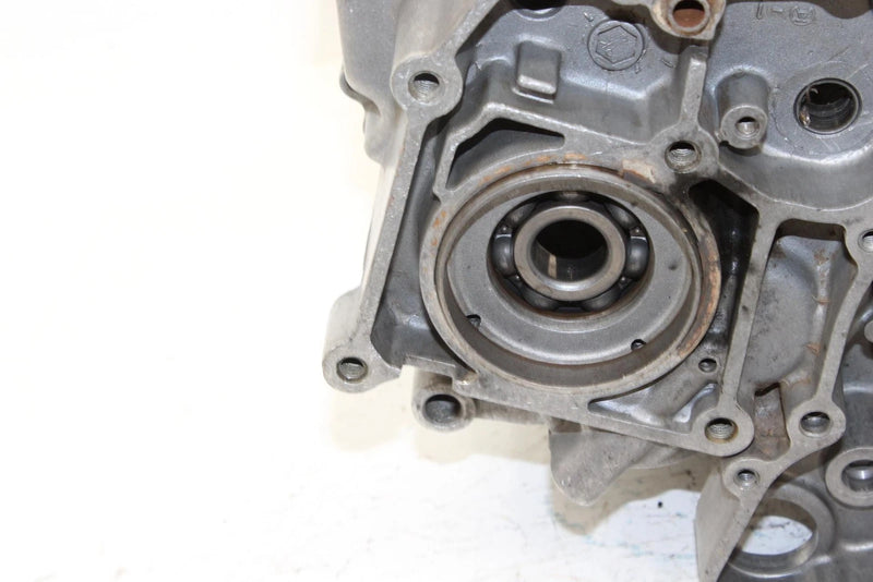 1992 Kawasaki Bayou 220 Oem Crankcase 14001-5323 AK35
