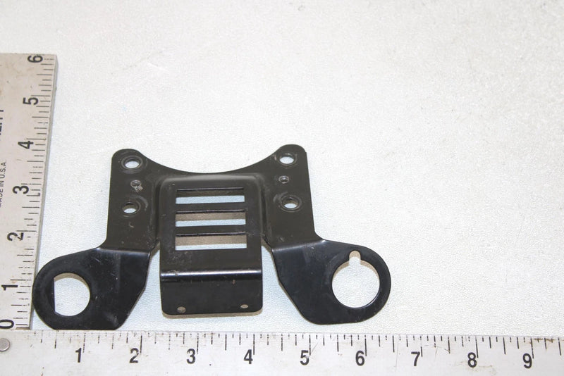 96 Polaris Xplorer 300 Oem Intstrument Panel Bracket 5241397-067 Q4533