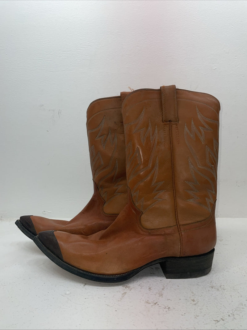 New Men’s Orange Cowtown Cowboy Boots. T 214 13 D. 8-77