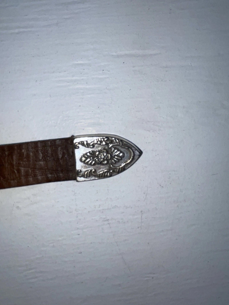 New Brown Genuine Leather Tooled And Silver Pendent 28” Belt #5721 JJ-151